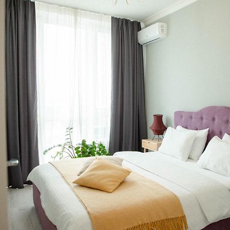Slavutich Apartment Number 3 Kiev Dış mekan fotoğraf